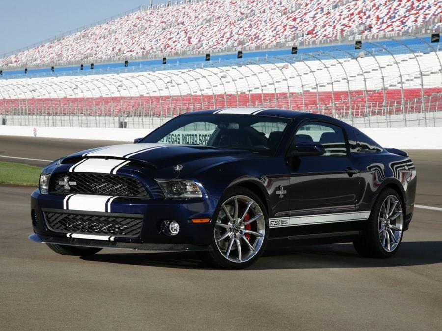  Shelby GT500 Super Snake 2010 года  (фото 1 из 5)